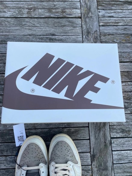 Nike air jordan 1 low travis scott reverse mocha