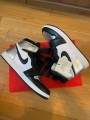 Jordan 1 retro silver taille 42 neuve