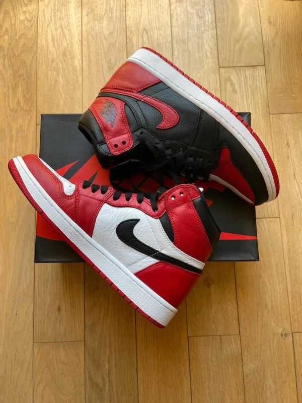 Jordan 1 Retro Homage to home (scarface) taille 42 comme neuve + débardeur Jordan taille 42