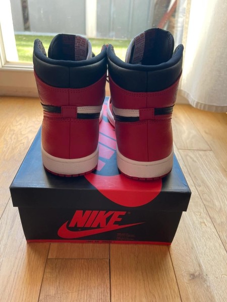 Jordan 1 Retro Homage to home (scarface) taille 42 comme neuve + débardeur Jordan taille 42