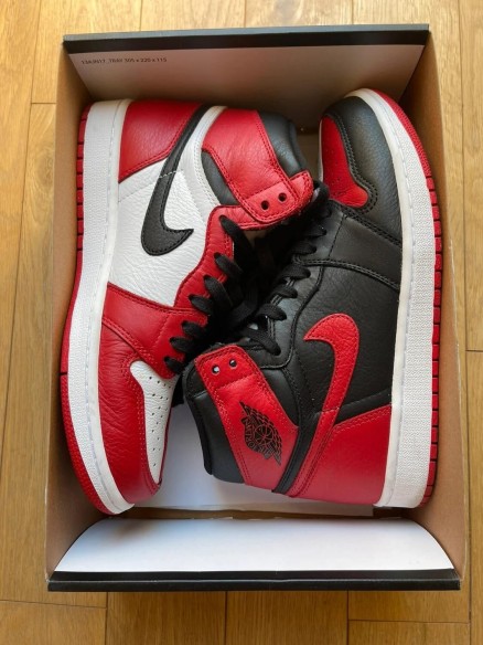 Jordan 1 Retro Homage to home (scarface) taille 42 comme neuve + débardeur Jordan taille 42