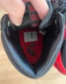 Jordan 1 retro satin bred taille 42 comme neuve