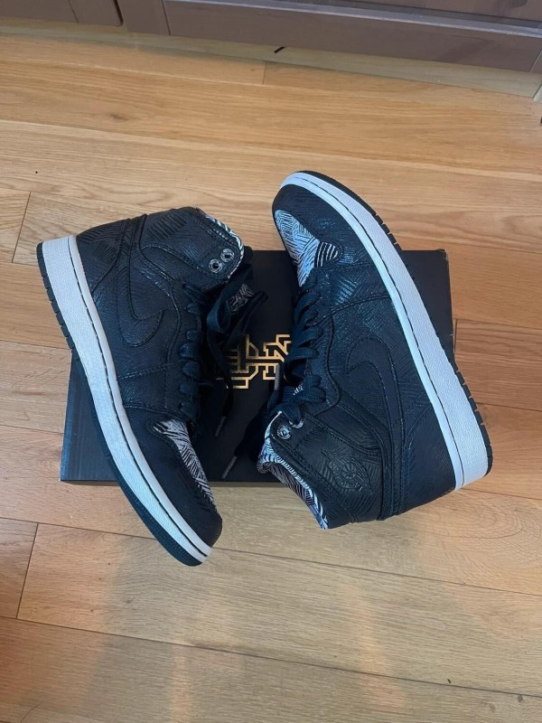 Jordan 1 Retro BHM (2015) taille 42 comme neuve