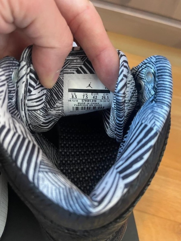 Jordan 1 Retro BHM (2015) taille 42 comme neuve 2