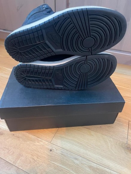 Jordan 1 Retro BHM (2015) taille 42 comme neuve