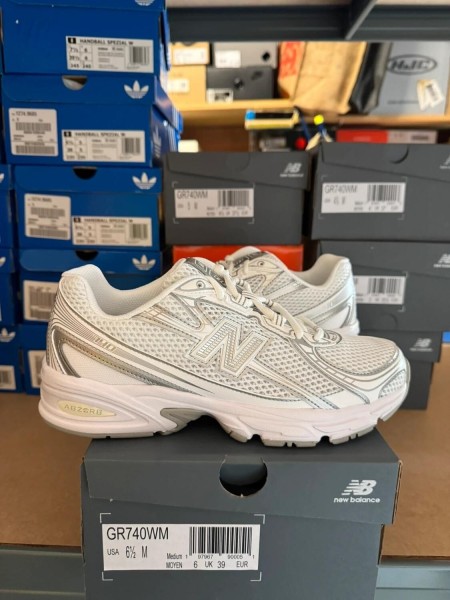 New balance 740 silver metallic - taille 39