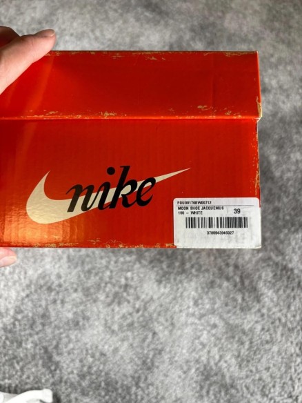 Nike Moon SP Jacquemus Soft Pearl White blanc crème - taille 39
