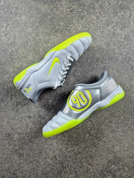 Nike 90 III Palace Skateboards taille 42,5