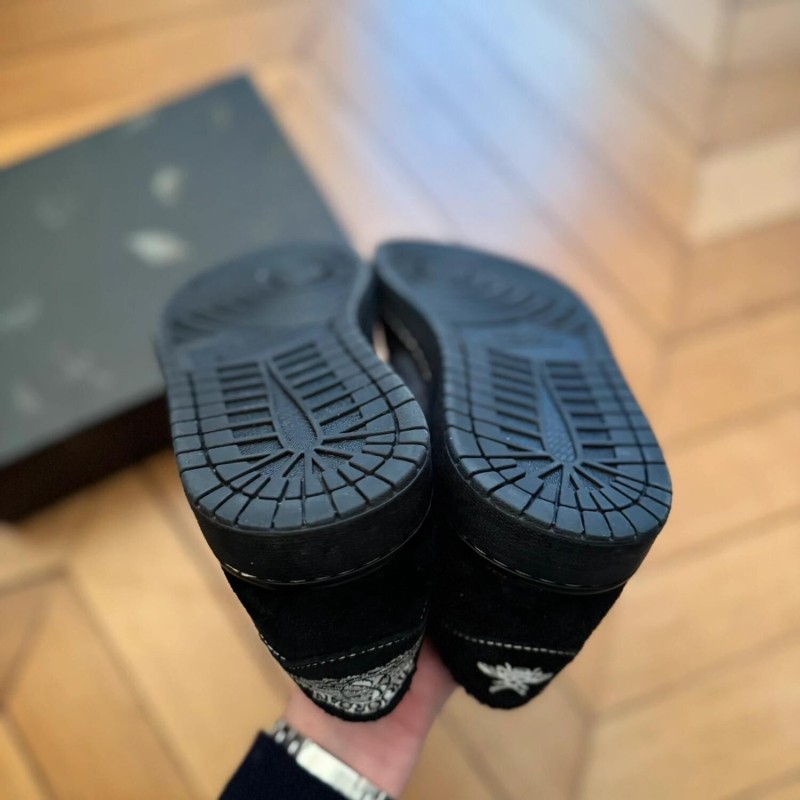 Jordan 1 low travis scott black phantom 2