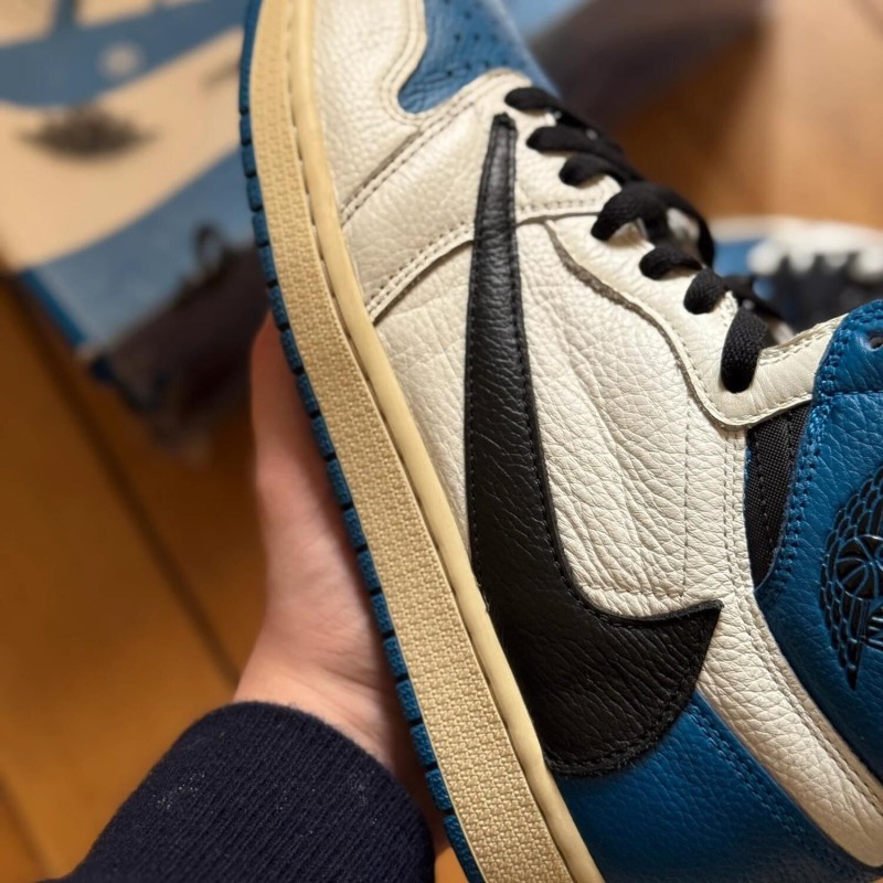 Jordan 1 high travis scott fragment 2