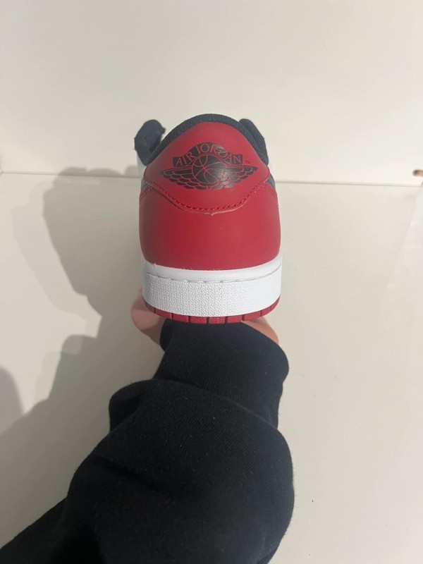 Nike air jordan 1 low black toe 2