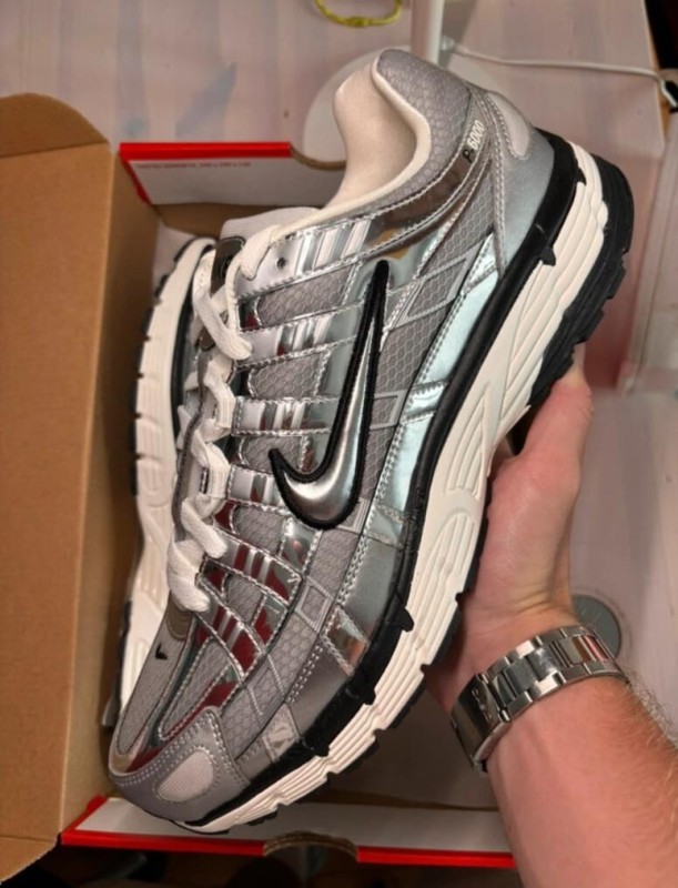 Nike P-6000 metallic silver taille 37,5