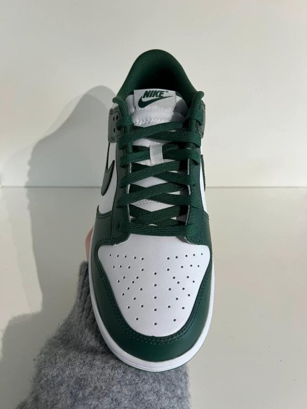 Nike dunk low Michigan State