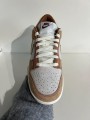 Nike dunk low medium curry