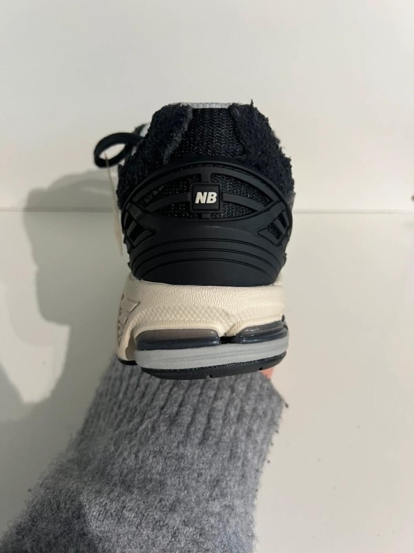New balance 1906D Protection pack black 2