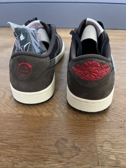 Jordan 1 Retro Low OG SP Travis Scott Mocha
