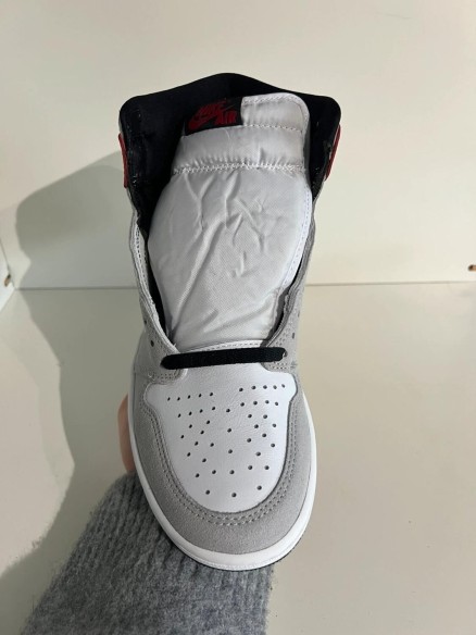 Nike air jordan 1 high light smoke grey