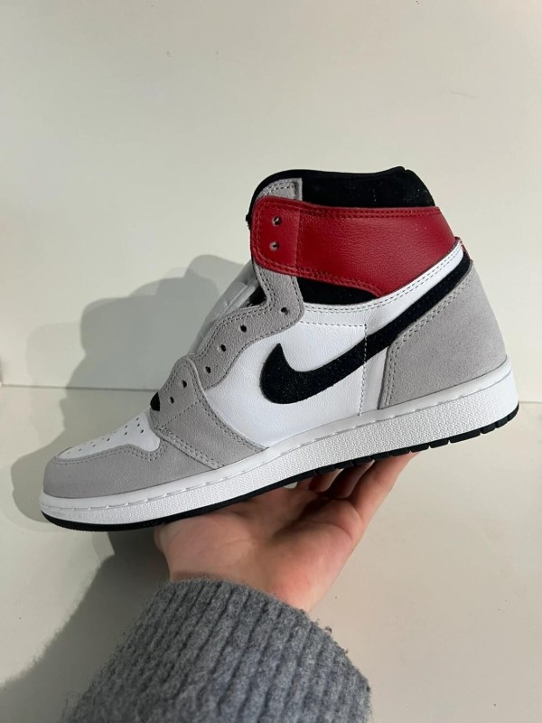 Nike air jordan 1 high light smoke grey 2