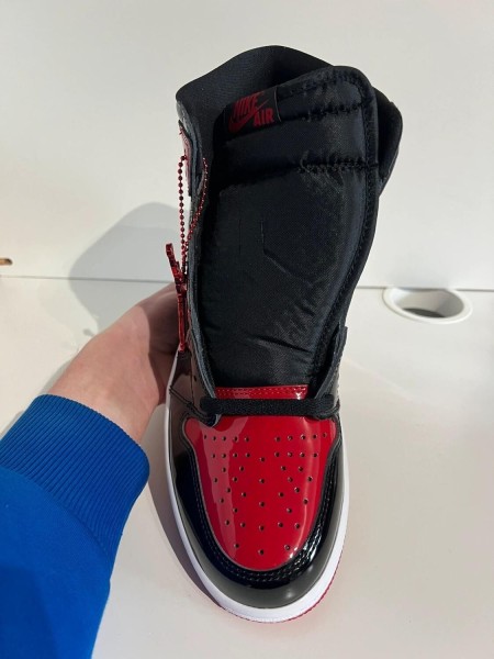Nike air jordan 1 high patent bred