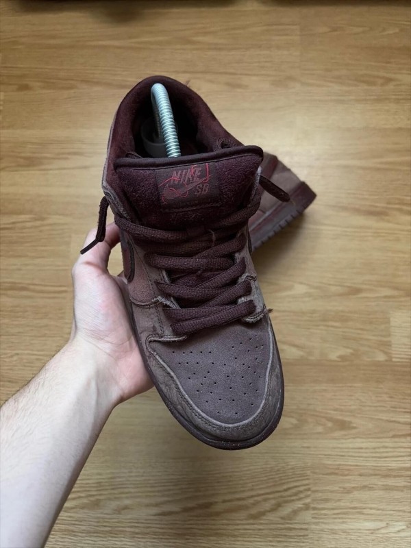 Nike sb city of love burgundy 2