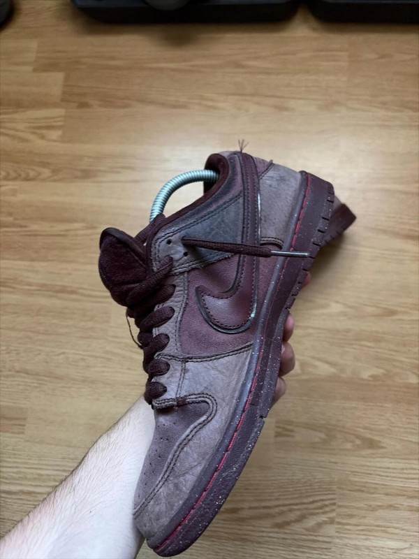 Nike sb city of love burgundy 2