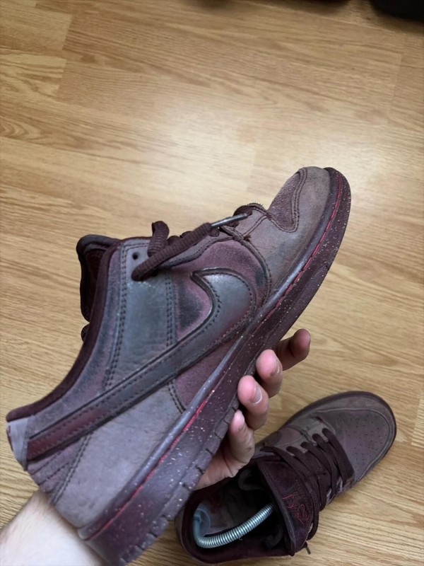 Nike sb city of love burgundy 2