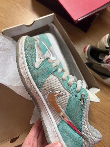 Nike sb April