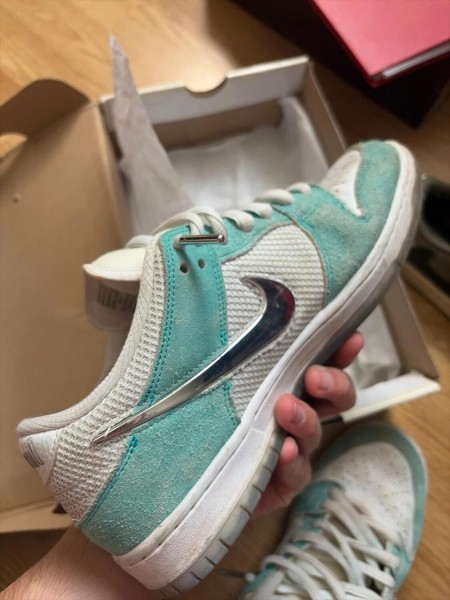 Nike sb April