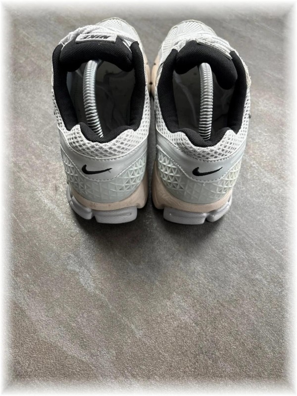 Nike vomero 5 - taille 40 2