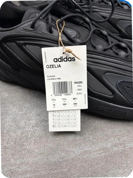 Adidas ozelia black - taille 46 2/3