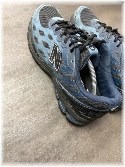 New balance 1906 Phantom fit marine ( taille 44,5 )