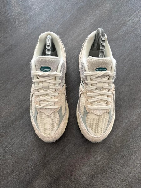 New balance 2002r beige / crème - taille 36
