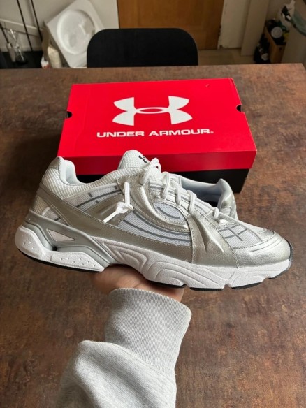 Under Armour UA Sola 'Metallic Silver' 46 - New