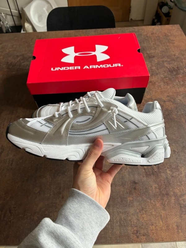 Under Armour UA Sola 'Metallic Silver' 46 - New 2