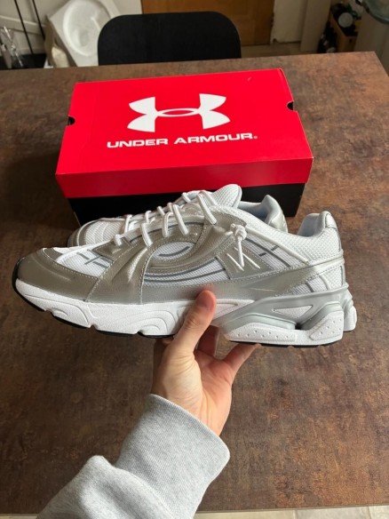 Under Armour UA Sola 'Metallic Silver' 46 - New