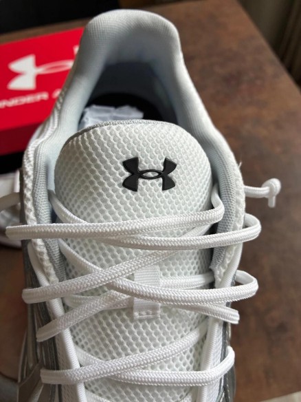 Under Armour UA Sola 'Metallic Silver' 46 - New