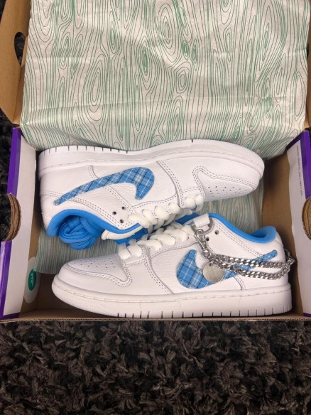Nicole Hause x Nike SB Dunk Low Blanc Bleu Ciel - Taille 36 EU