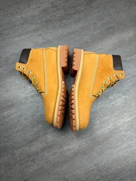 Boots Timberland Premium 6-inch ( taille 39 )