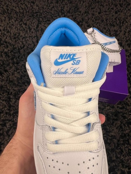 Nicole Hause x Nike SB Dunk Low Blanc Bleu Ciel - Taille 36 EU