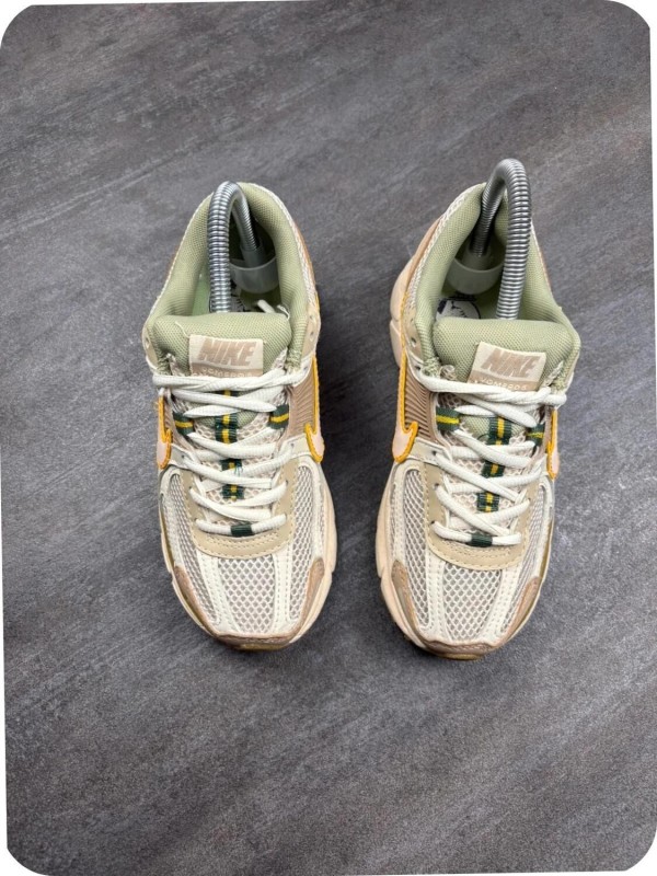Nike Vomero 5 pale ivory oil green - taille 36 2