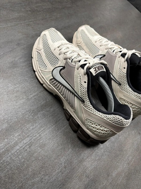 Nike air zoom vomero 5 'Phantom' - taille 42 2