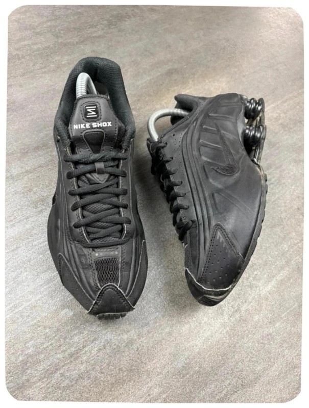 Nike shox r4 black ( taille 39 ) 2
