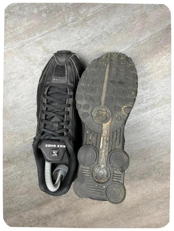 Nike shox r4 black ( taille 39 ) 2