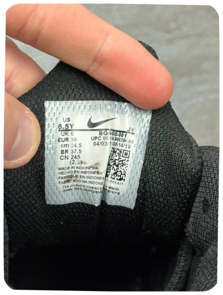 Nike shox r4 black ( taille 39 )