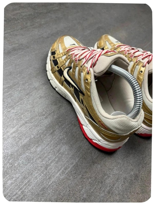 Nike p-6000 doré ( taille 36 ) 2