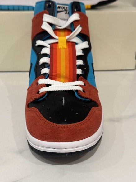 📢 À vendre : Nike SB Dunk High Di’orr Greenwood Navajo Arts (FQ1775-400)