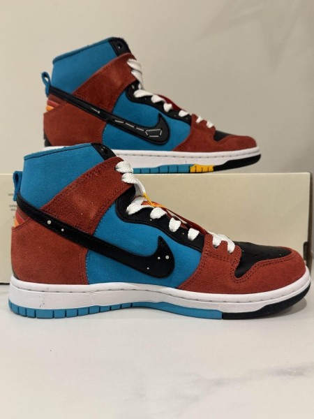📢 À vendre : Nike SB Dunk High Di’orr Greenwood Navajo Arts (FQ1775-400)