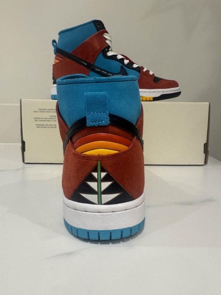 📢 À vendre : Nike SB Dunk High Di’orr Greenwood Navajo Arts (FQ1775-400)