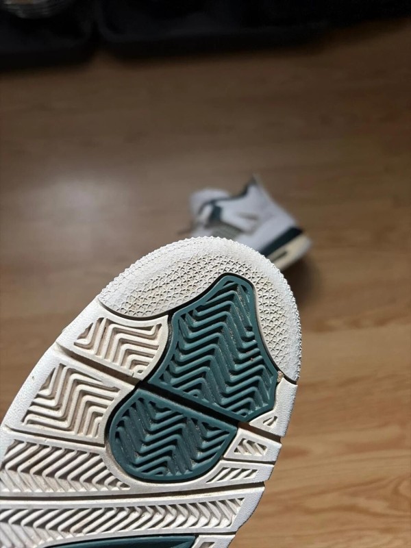 Jordan 4 oxydized green 2