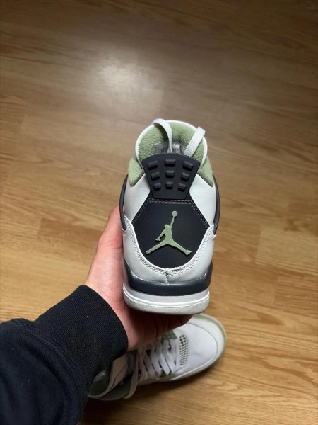 Nike air jordan 4 seafoam